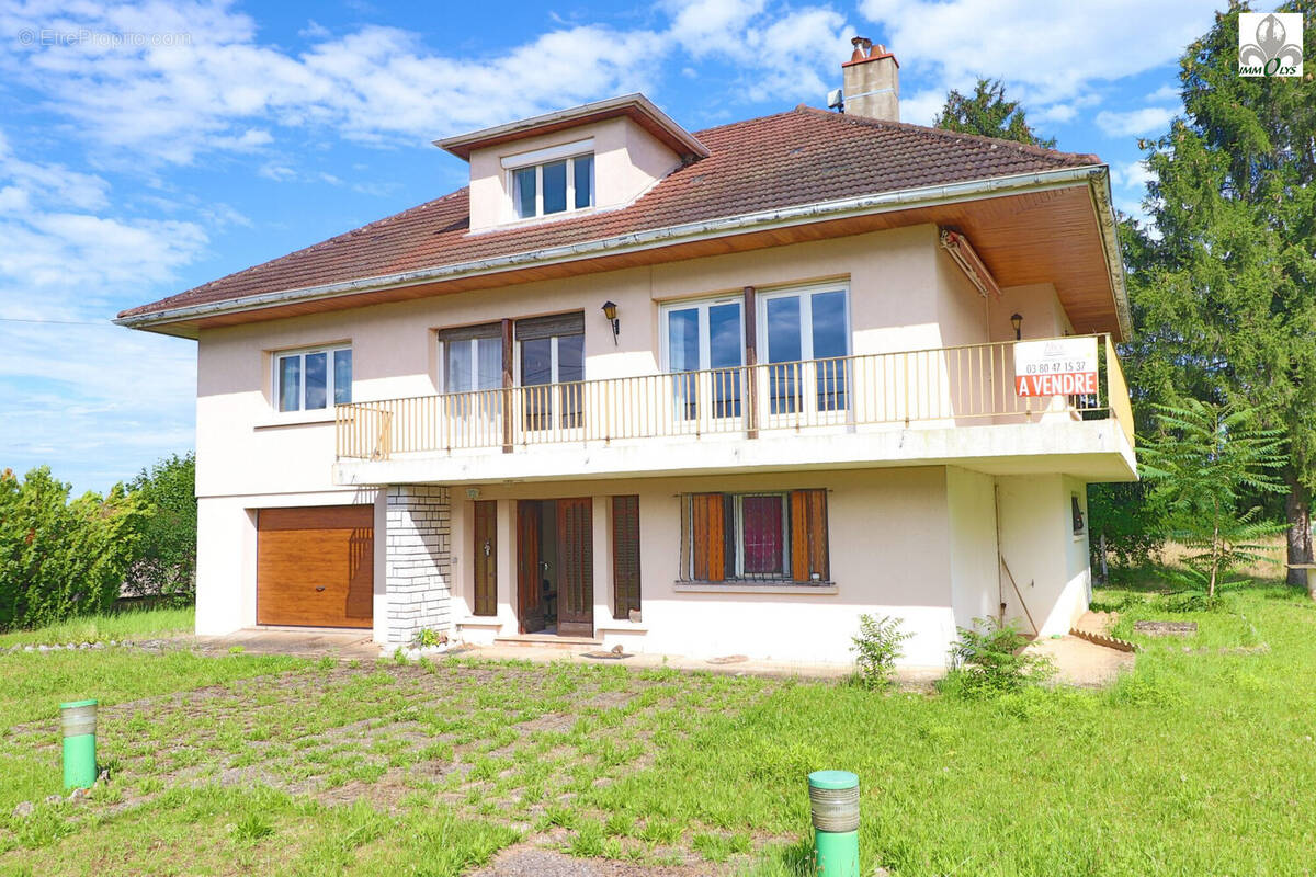 Maison à SEURRE
