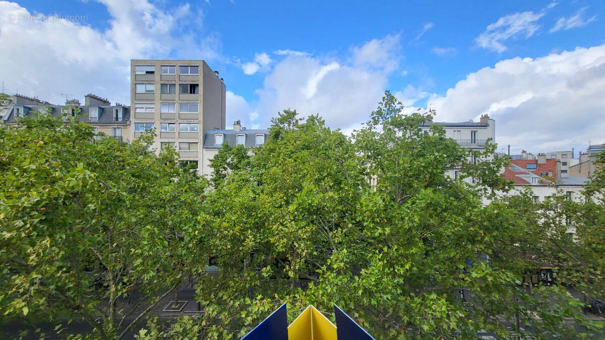 Appartement à PARIS-14E