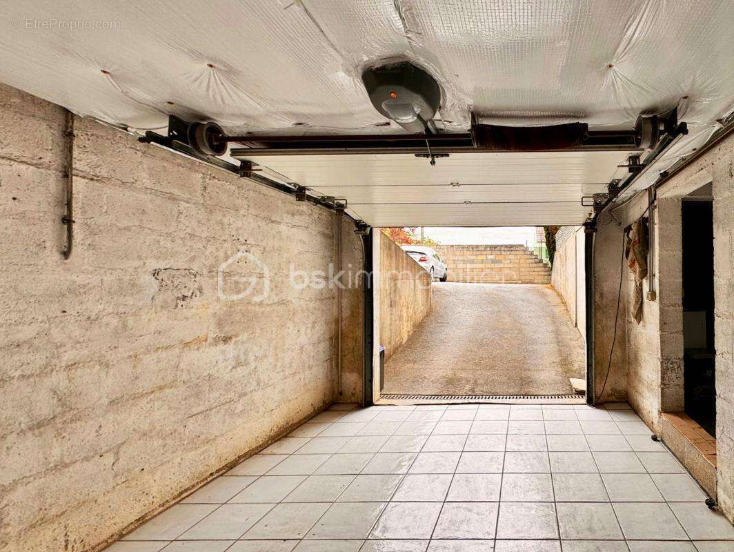 Maison à SAINT-GERMAIN-LES-ARPAJON