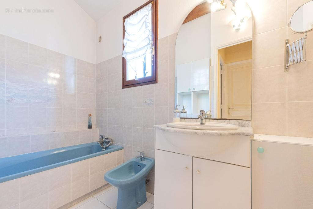 Maison à SIX-FOURS-LES-PLAGES