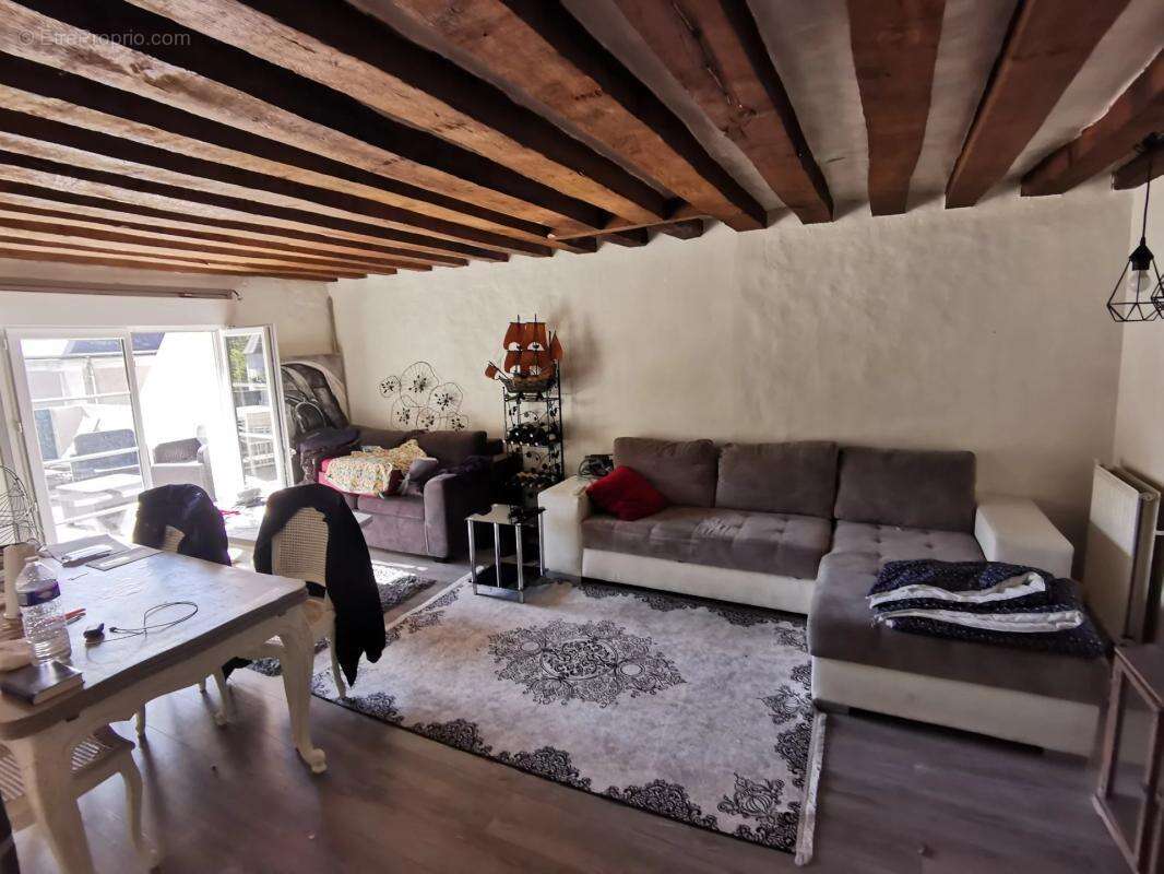 Commerce à ETREPILLY