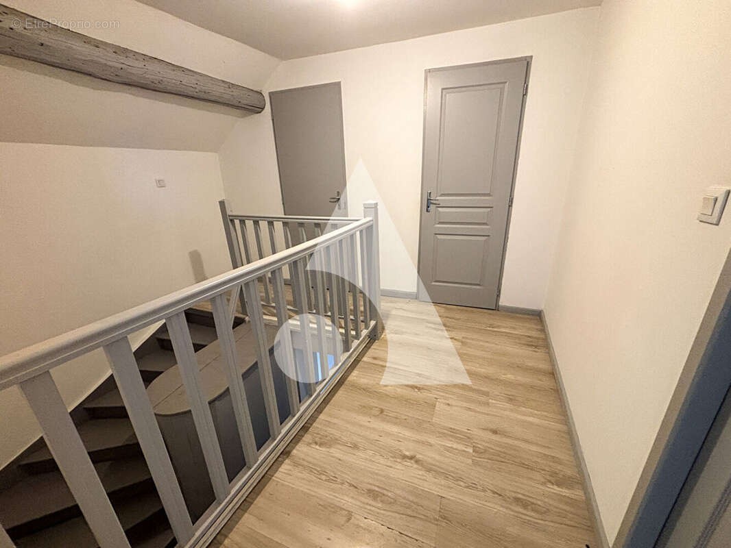 Appartement à BELLEGARDE-SUR-VALSERINE