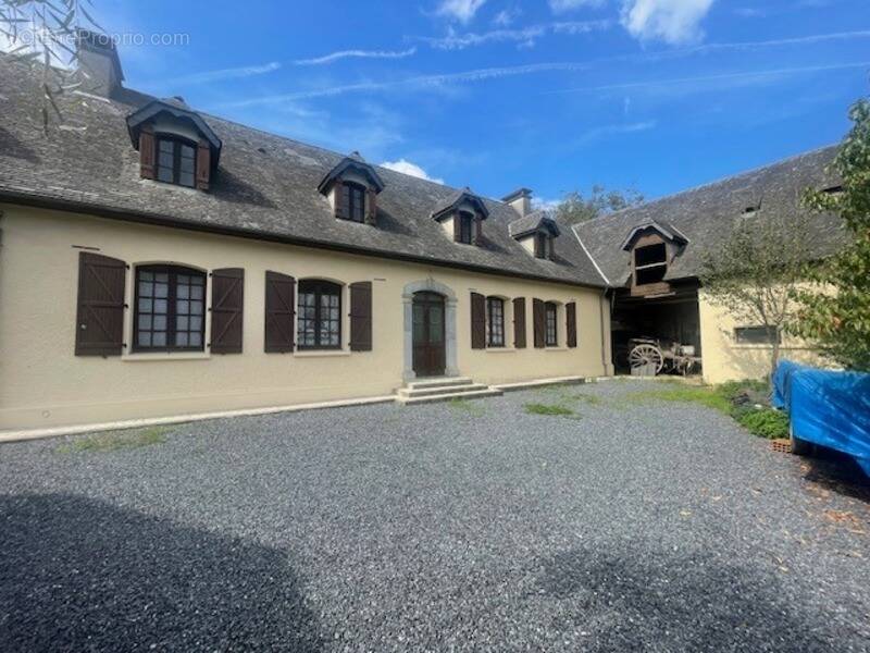 Maison à ESCOUBES-POUTS