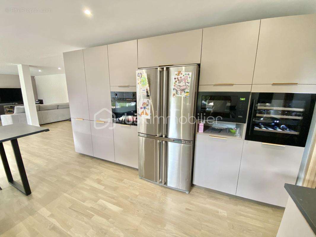 Maison à FONTENAY-TRESIGNY