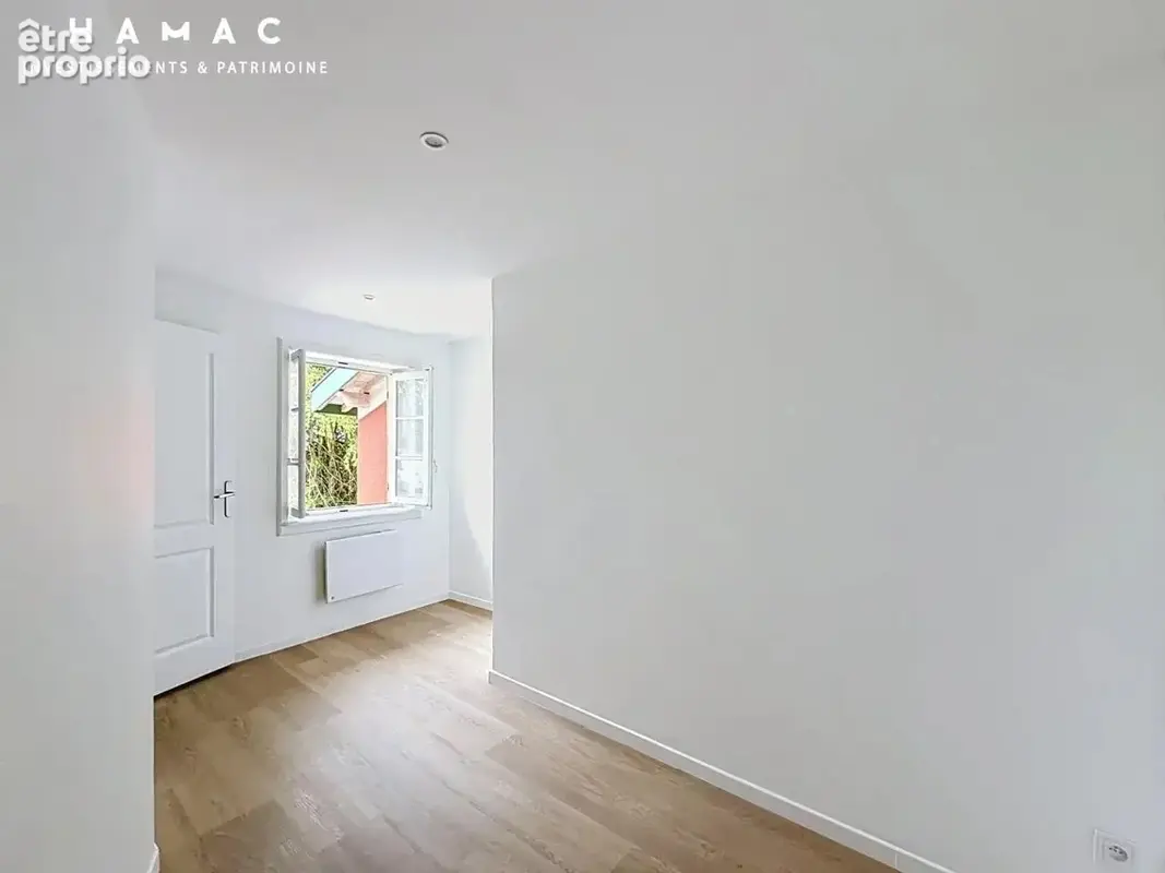 Charbonnières-les-Bains – Duplex T3 esprit maison avec jardin privatif - photo 6