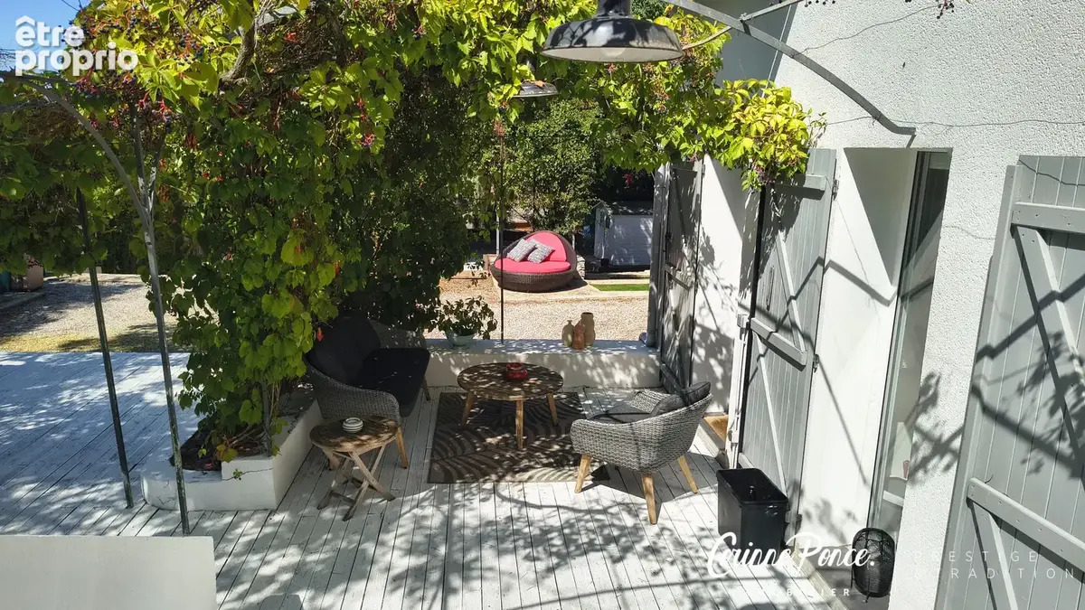 Nîmes Maison de charme villa rénovée avec magnifique vue proposé par Corinne Ponce Immobilier - photo 4