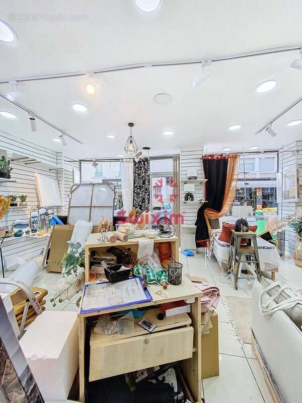 3472849_886656_photo_4.jpg - Commerce à PARIS-11E