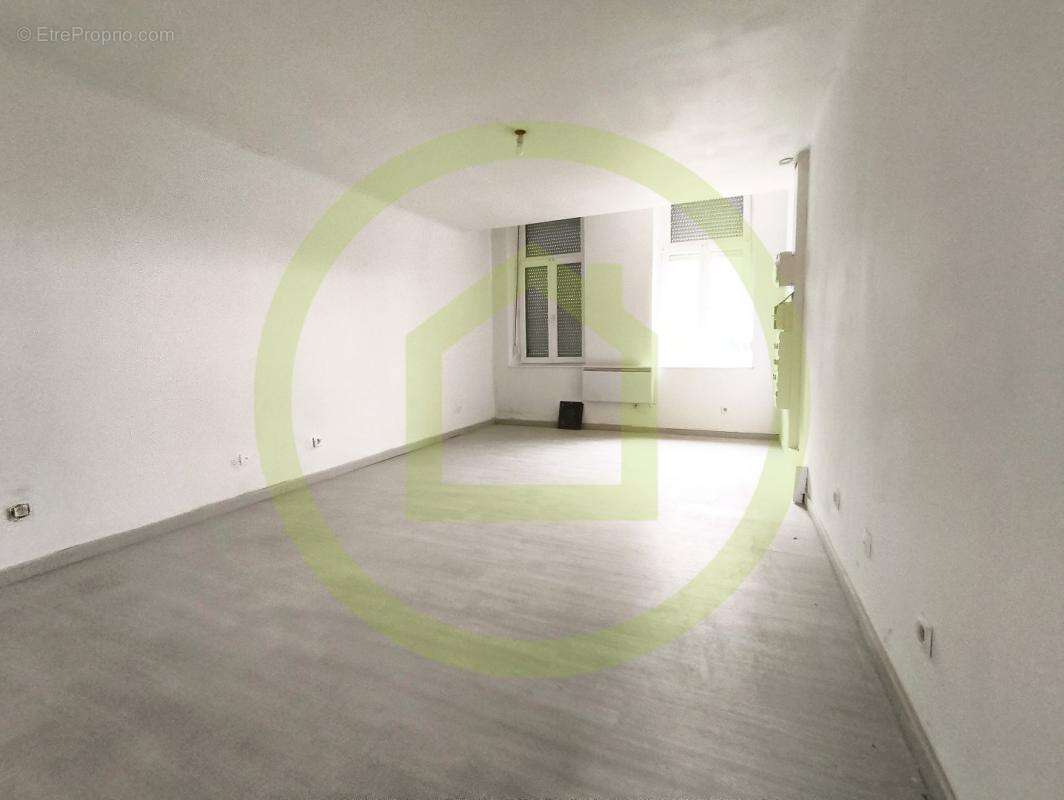 Appartement à SAINS-DU-NORD