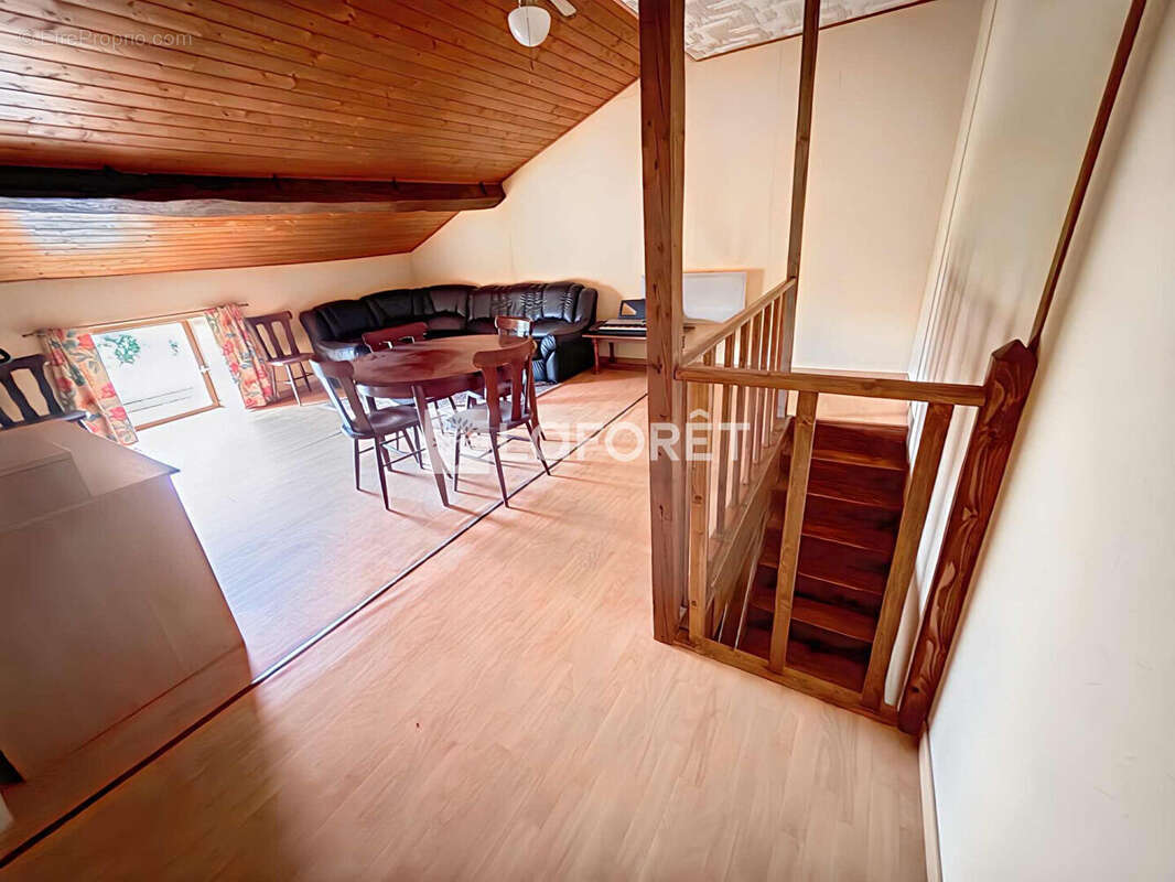 Maison à VILLE-SUR-ILLON