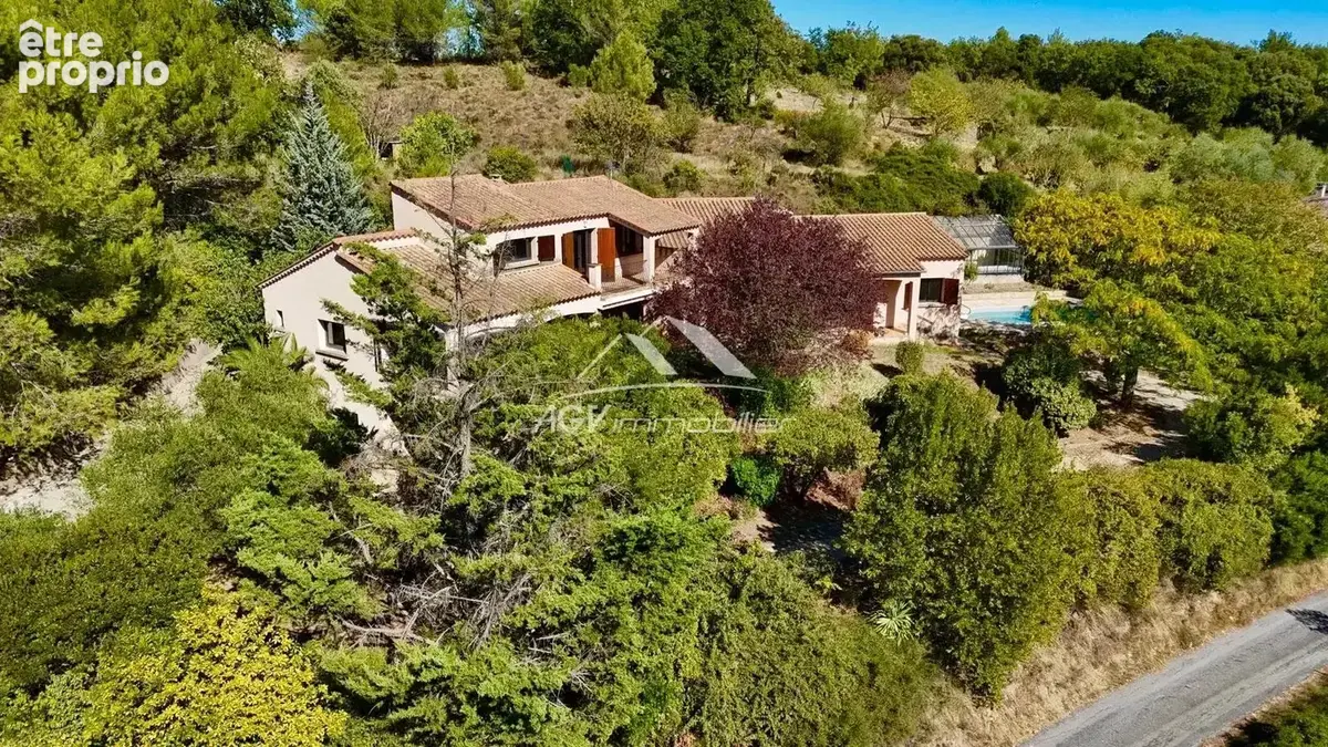 Propriété de 197 m² habitable sur environ 1600 m², vue imprénable - photo 22
