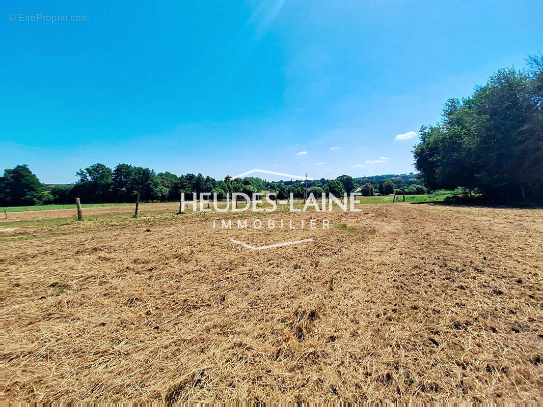 Maison à ISIGNY-LE-BUAT