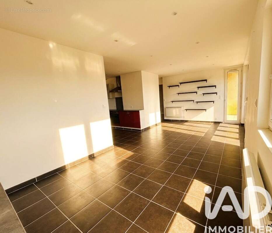 Photo 2 - Appartement à TROYES