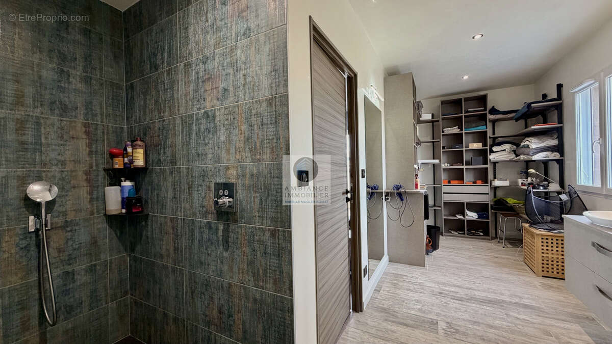 Appartement à TOURNON-SUR-RHONE