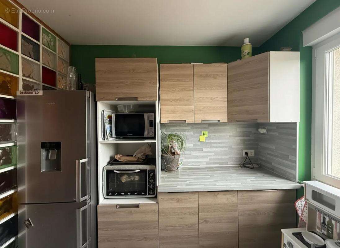 Appartement à YZEURE