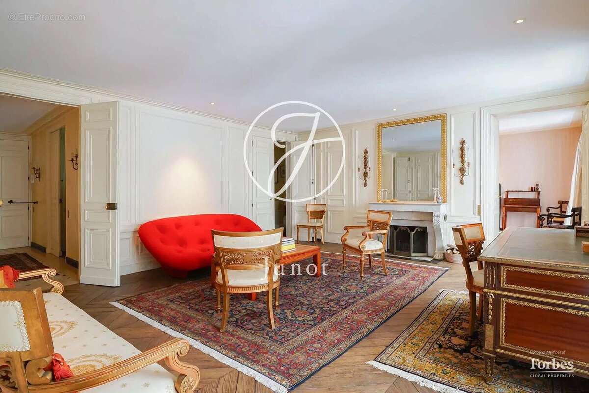 Paris 1er - VENDÔME / RIVOLI - Appartement à vendre - 4 pièces - 135,54m² Carrez - 3 chambres. - photo 8