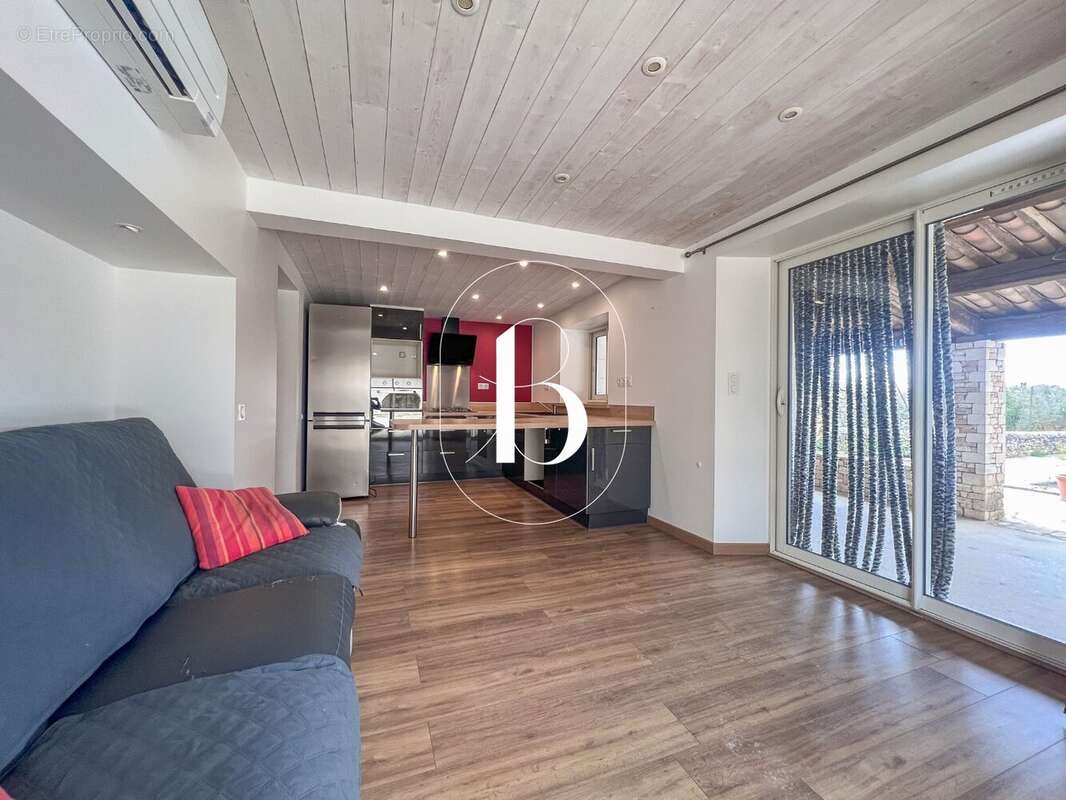 Maison à ORGNAC-L'AVEN