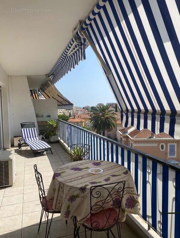 Appartement à LE CANNET