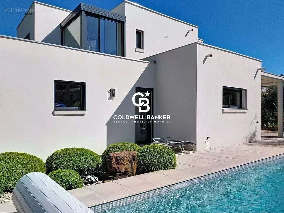 Maison à SAINT-RAPHAEL