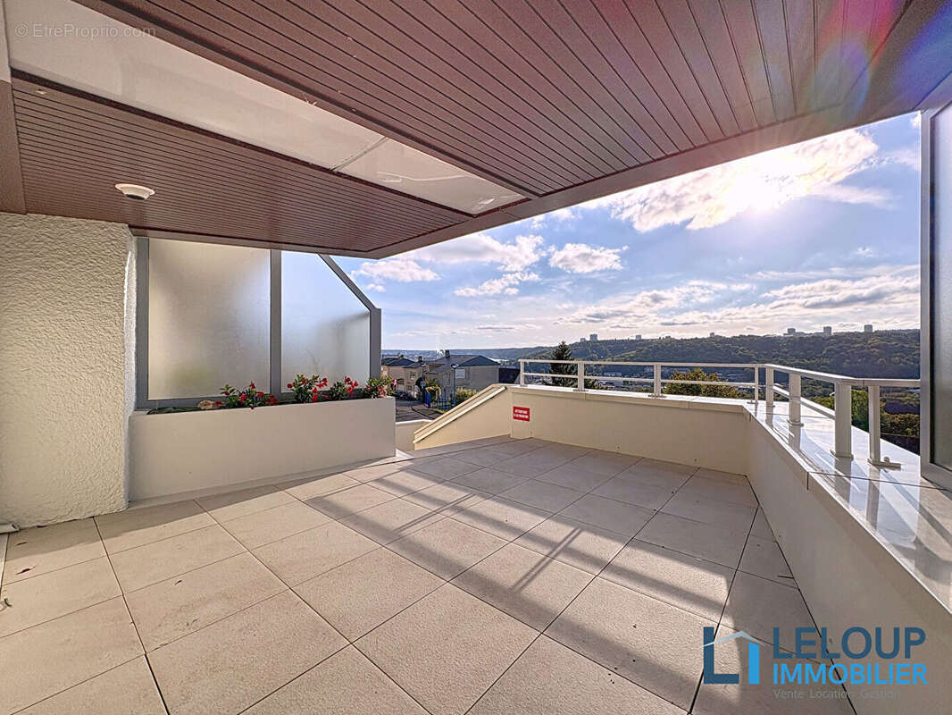 Appartement à DEVILLE-LES-ROUEN