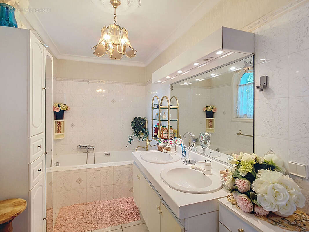 Maison à SAINT-RAPHAEL