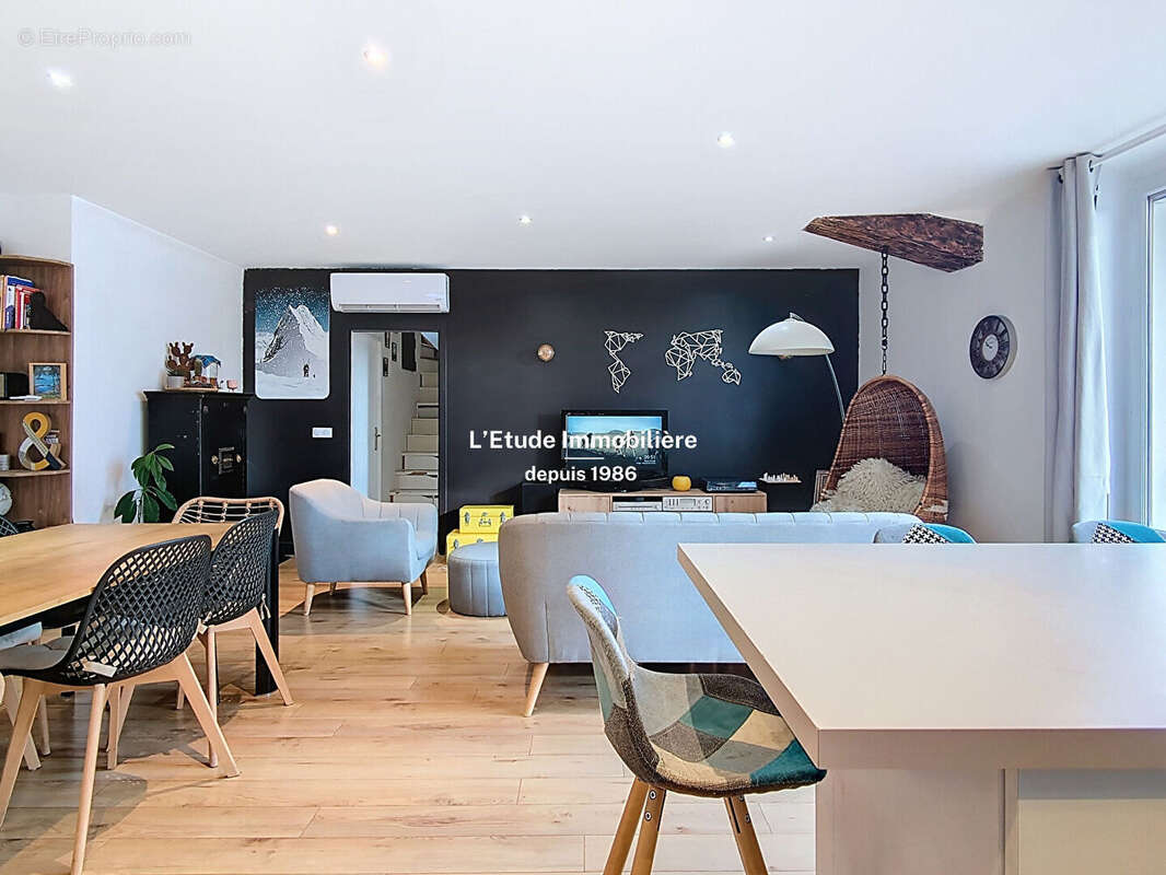 Appartement à FONTAINES-SUR-SAONE