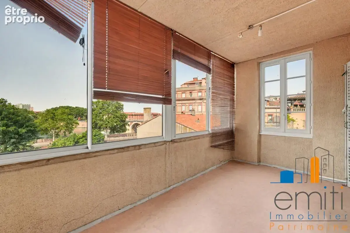 T4 de 93 m² Carrez + 12 m² de loggia vitrée – Carmes / Esquirol - Rue des Couteliers - photo 14