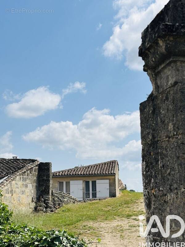 Photo 1 - Maison à SAINT-EMILION