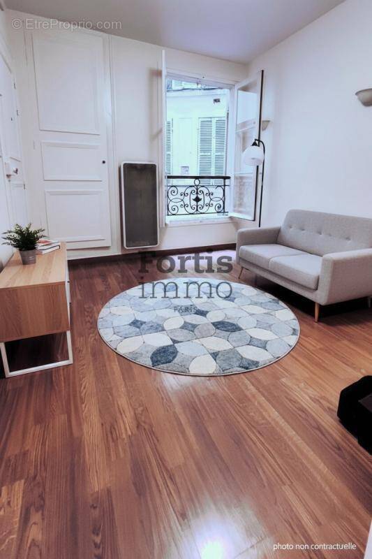Appartement à PARIS-10E