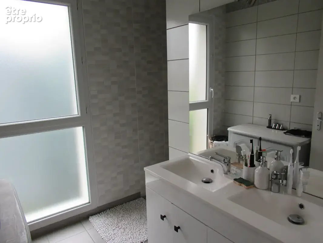 T3 de 62.5 m² 2 chambres à Beaucouzé - photo 4