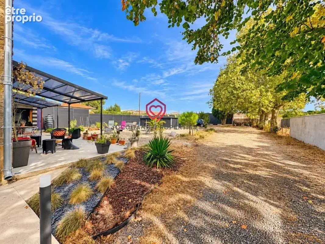Maison de caractère avec jardin et piscine - photo 27
