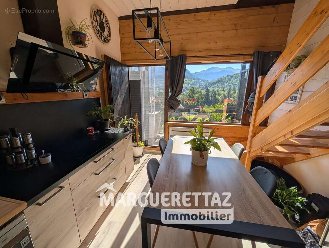 Appartement à SAINT-JEOIRE