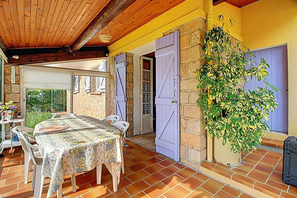 Maison à SALERNES