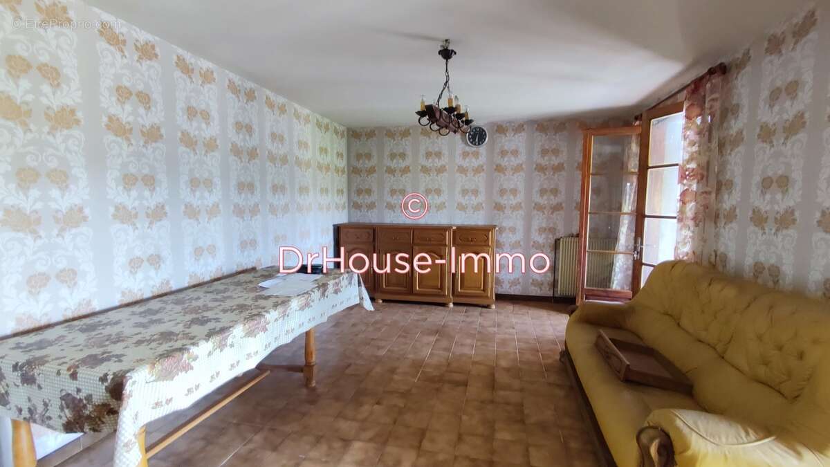 Maison à SAINT-AVIT