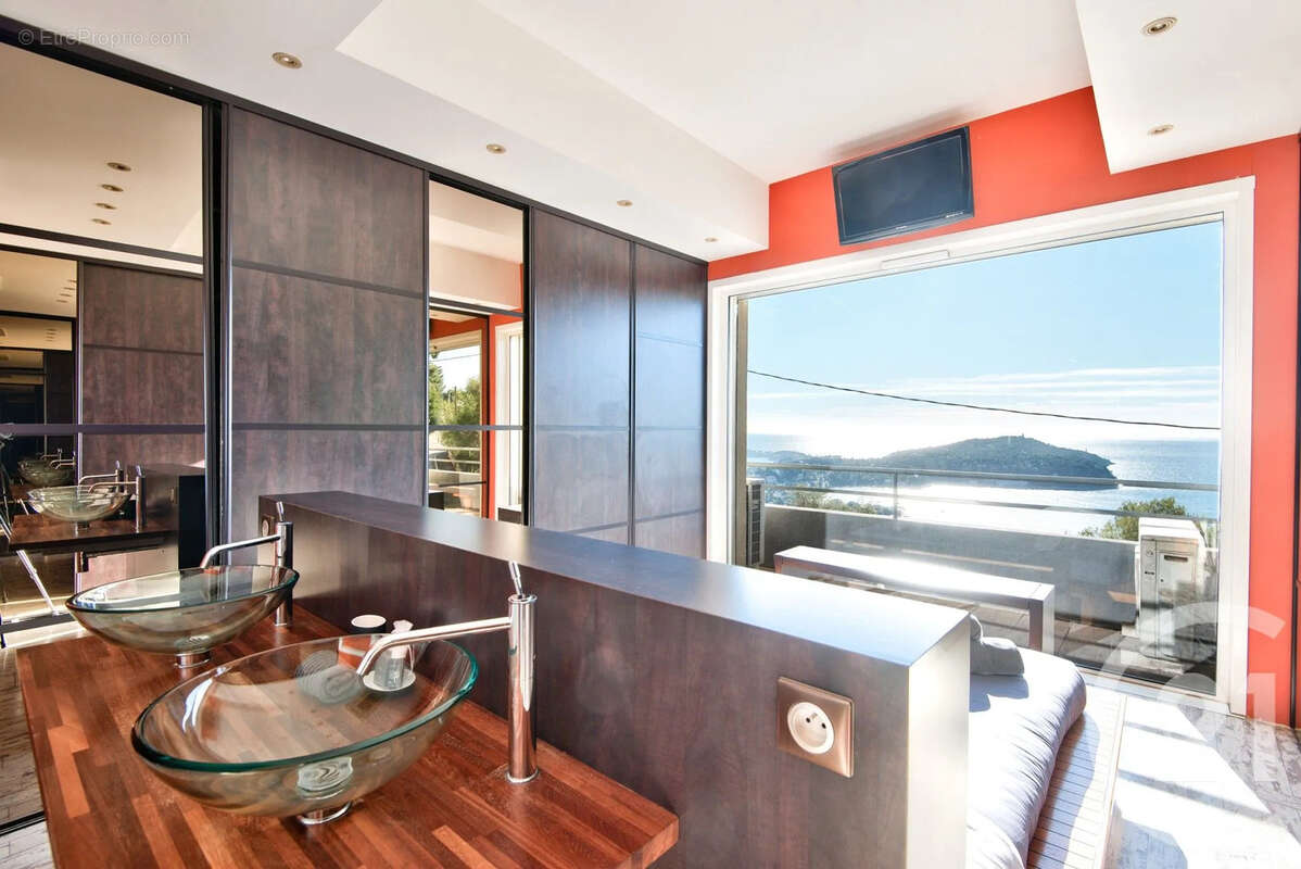 Appartement à VILLEFRANCHE-SUR-MER