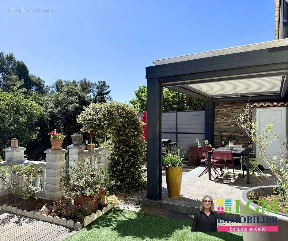 Nimes - villa soignee 4 chambres - piscine - garage - photo 2