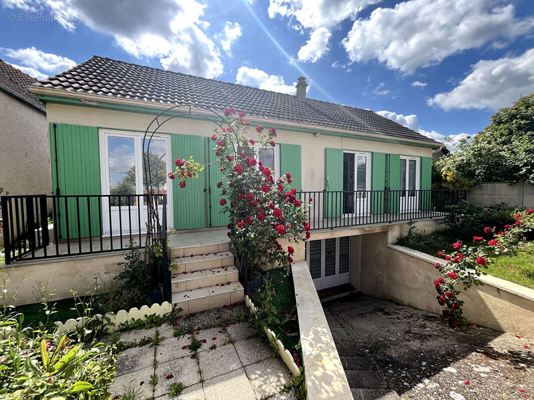Maison à GUITRANCOURT
