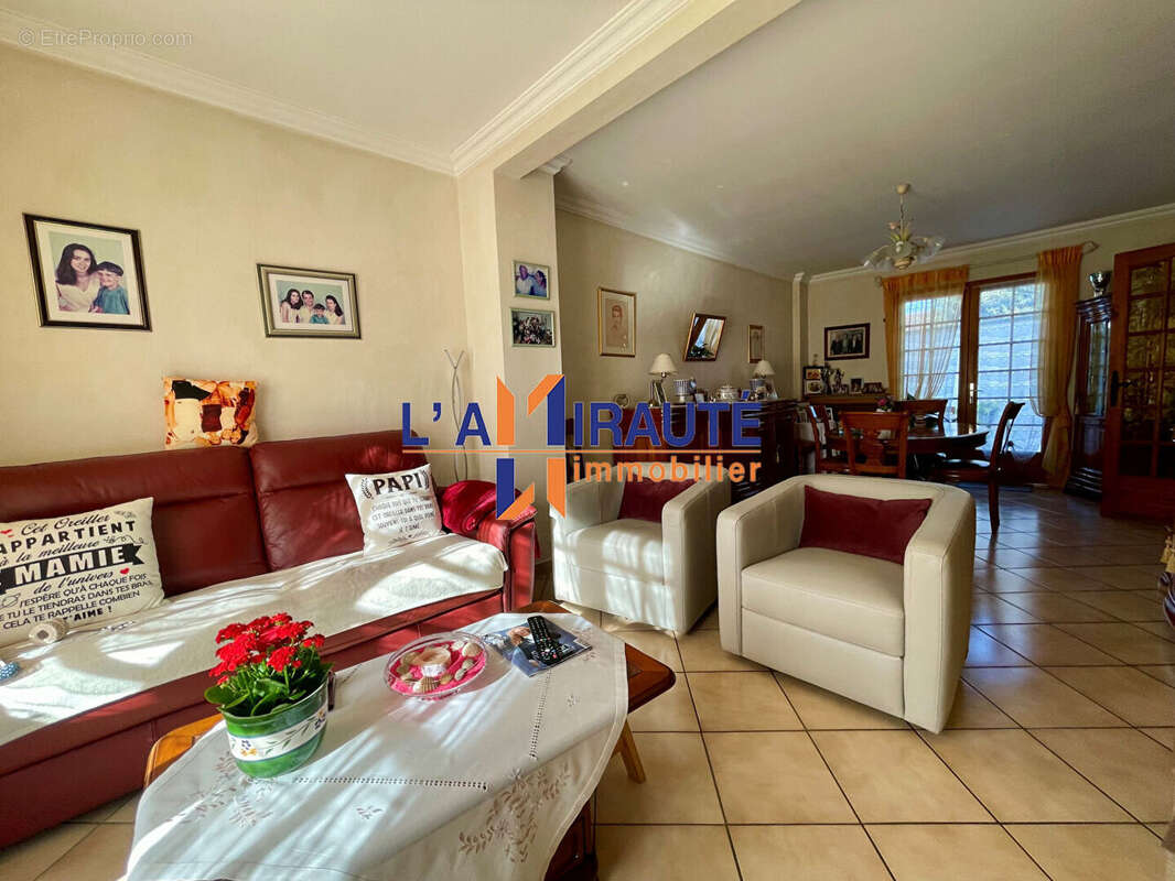 Maison à HOUILLES