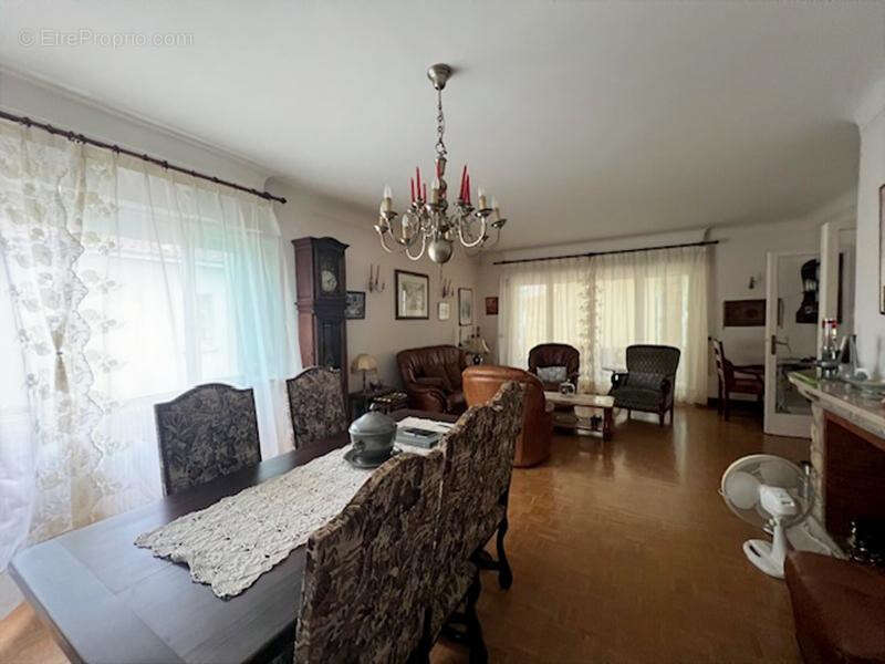 Maison à AIGUILLON