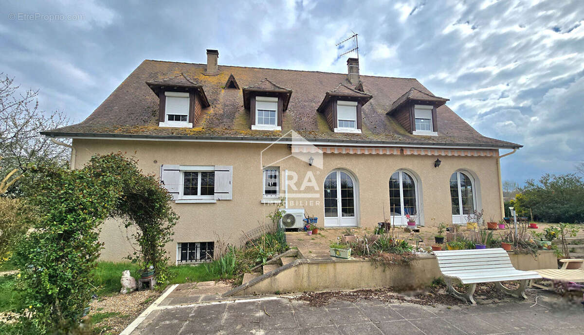 Maison à MONTPON-MENESTEROL