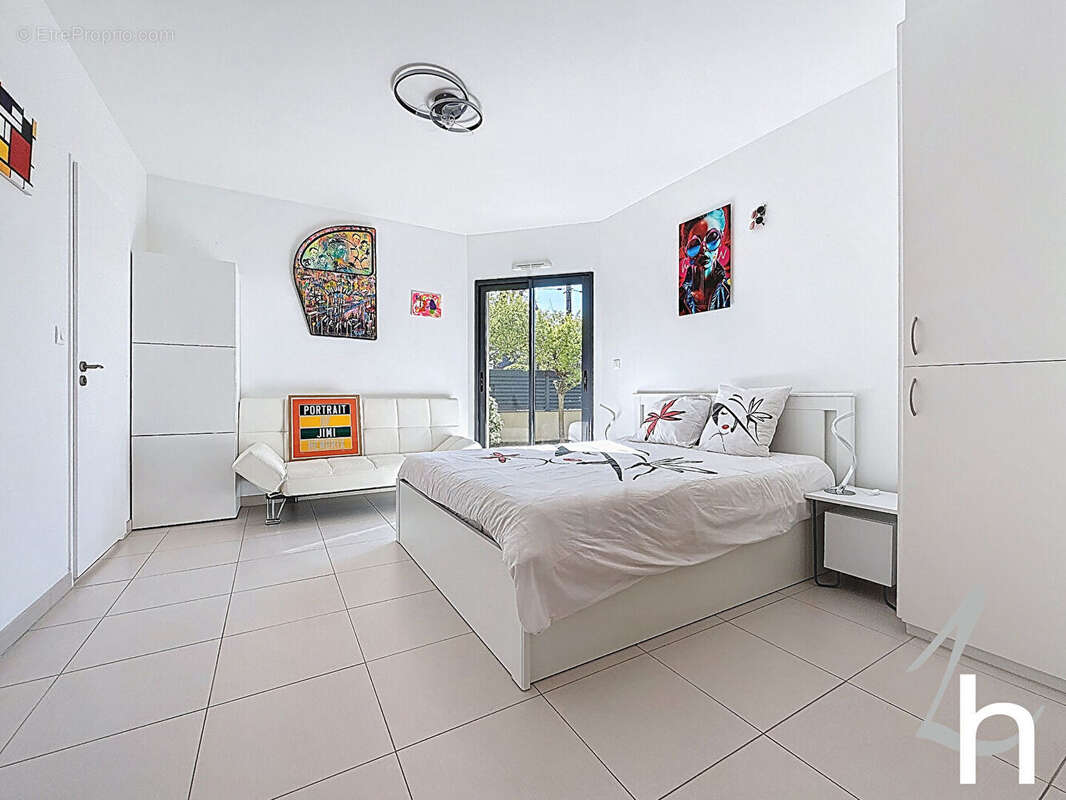 Maison à OUISTREHAM