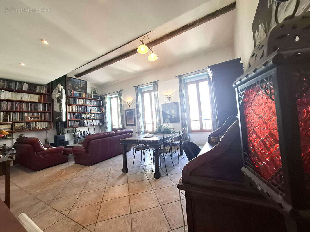 Appartement à MARSEILLE-10E
