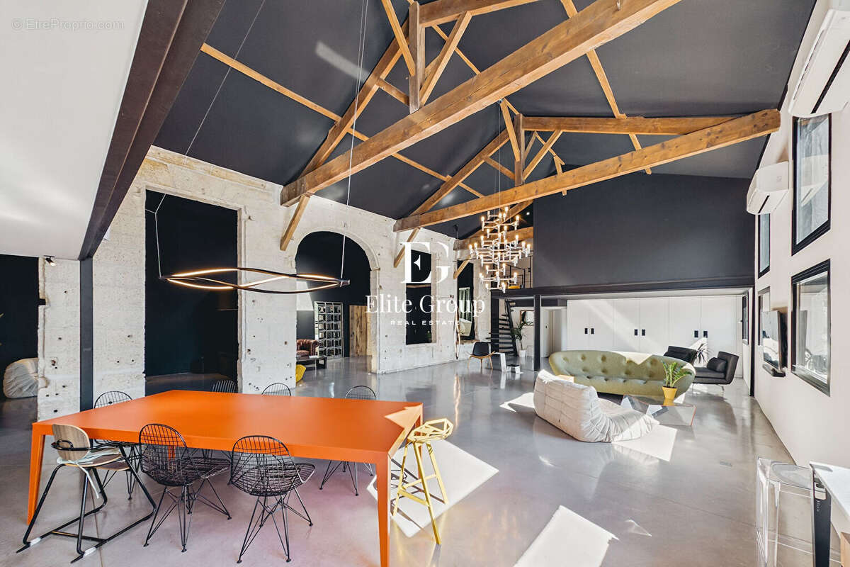 Un loft à l'architecture singulière, une âme hors du commun - bien unique et ultra rare - photo 4
