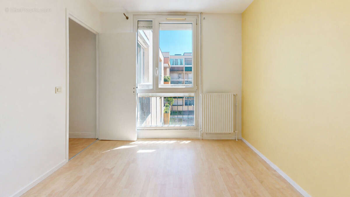 Appartement Roissy En Brie 5 pièce(s) 98.90 m2 - photo 10