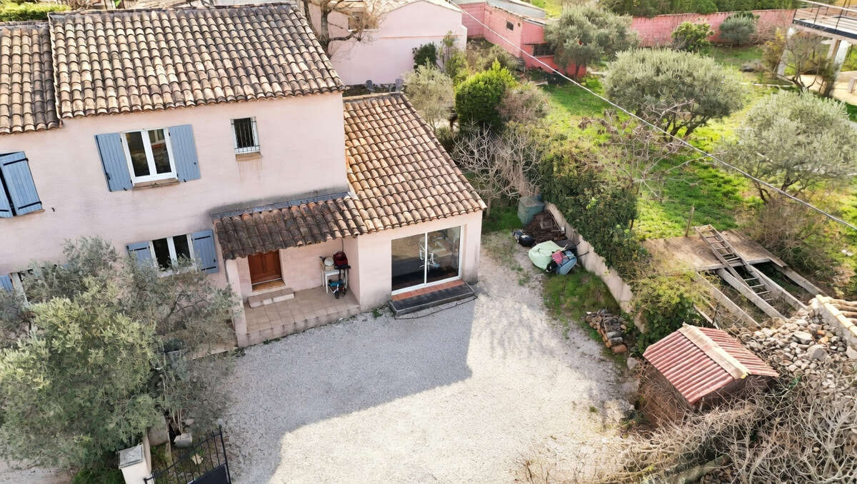 Maison à SAINT-MAXIMIN-LA-SAINTE-BAUME