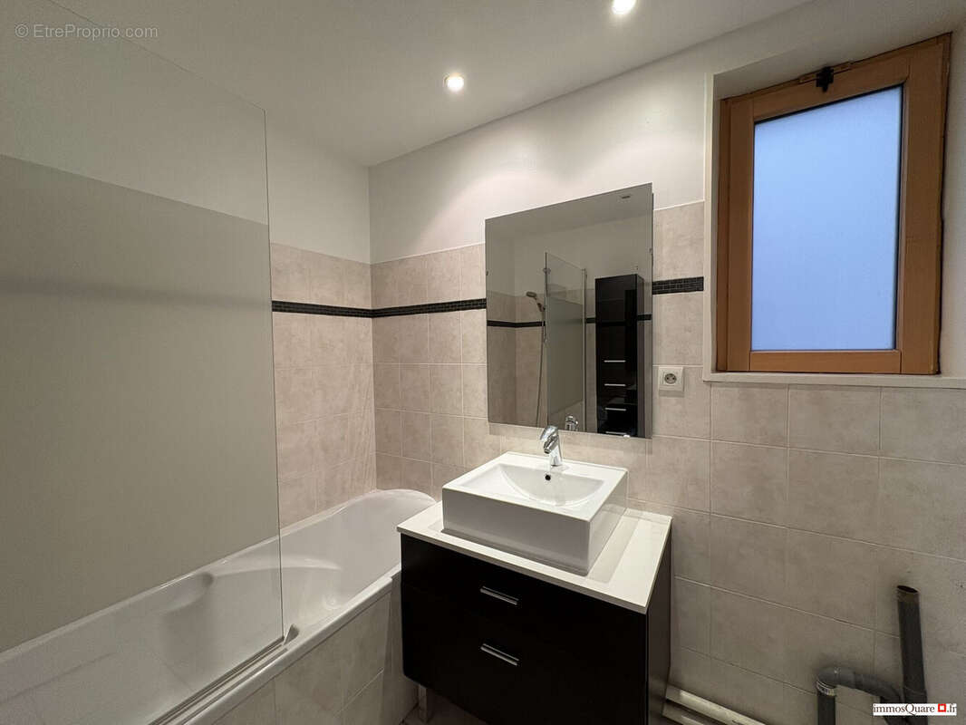 Appartement à MEYLAN