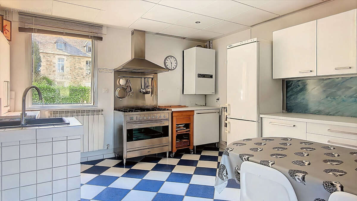 Maison de Prestige  à Tréguier : 5 Chambres + Appartement T3 Indépendant - photo 5
