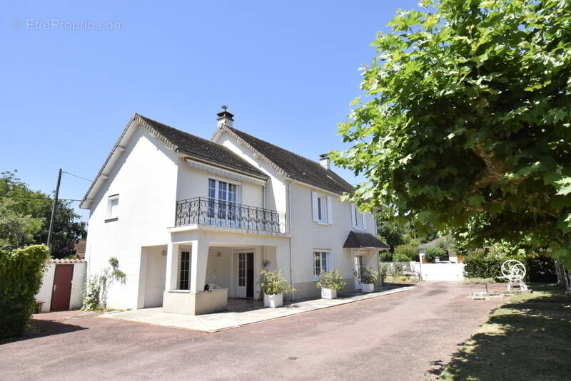 n°1 - Maison à BUXY