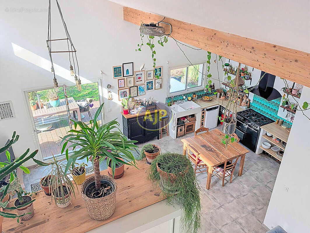 Maison à GRAYAN-ET-L'HOPITAL