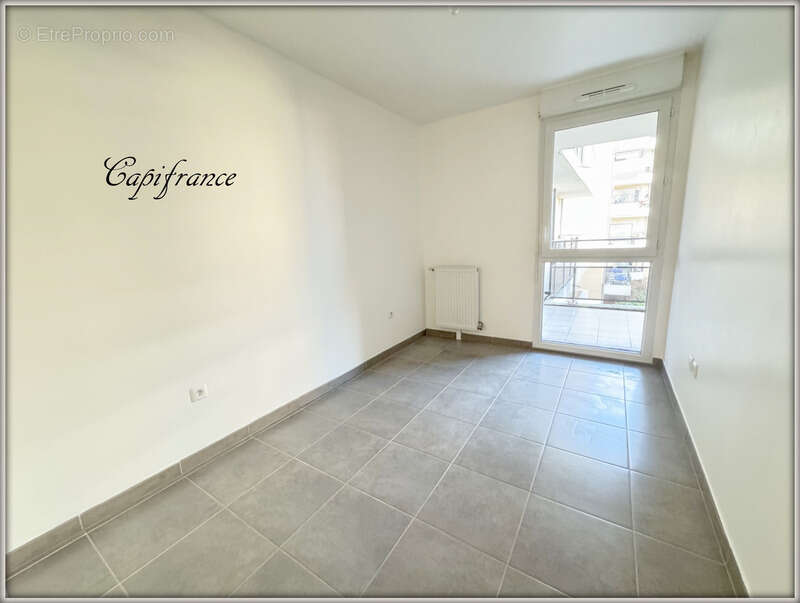 DRANCY Appartement F3 de 63 m² Centre ville ASCENSEUR  2 places parking - photo 9