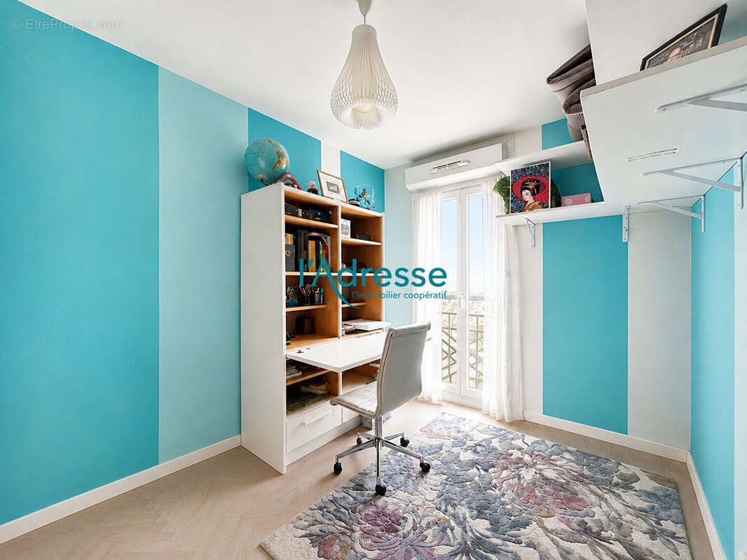 Appartement à NANTERRE